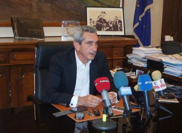 "Να ζητήσουν παραιτήσεις από διορισμένους"