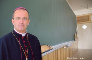 Μήνυμα του Καθολικού Επισκόπου Σύρου προς τους επιτυχόντες μαθητές 