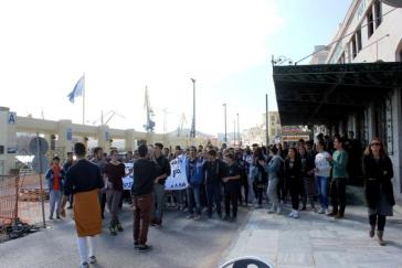 ΚΝΕ Σύρου: Στήριξη στις μαθητικές κινητοποιήσεις 