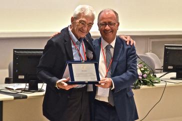 Τιμητική διάκριση στον Γιάννη Μπουτάρη 