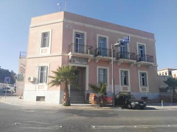 Δρομολογείται λύση στο κτιριακό 