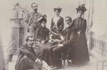 Οι φωτογράφοι της Σύρου μέσα από τη συλλογή του Μ. Ελευθερίου