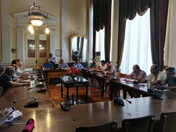 Νέες συμβάσεις, αβέβαιο μέλλον 