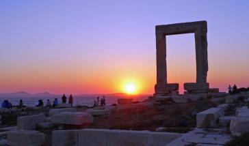 Οι Επιτροπές του συνεδρίου "Η Νάξος δια μέσου των αιώνων"