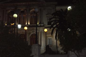 “Έως και ανύπαρκτος ο φωτισμός στην πόλη”