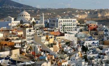 Πεζοδρόμηση των Φηρών 