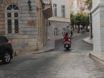 Αυξημένα αντανακλαστικά εξαιτίας ολισθηρότητας 