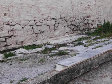 Εκκρεμότητες χωρίς λύση 