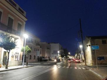 Φωτίστηκαν πλήρως κεντρικές οδοί της Ερμούπολης 