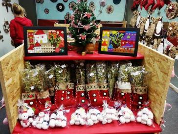 Χριστουγεννιάτικο παζάρι από τον Αρχίλοχο Πάρου 