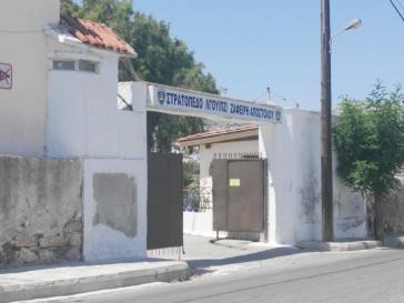 Περιορίζονται στο ελάχιστο οι επισκέψεις σε στρατόπεδα 