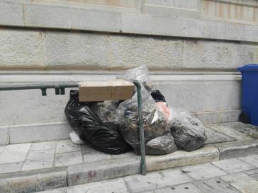 Απουσία αντανακλαστικών για το ιστορικό κέντρο 