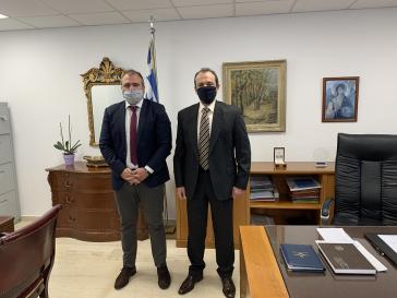 Συνάντηση Φ. Φόρτωμα με τον Διοικητή της Υ.Π.Α. για το αεροδρόμιο Μήλου 