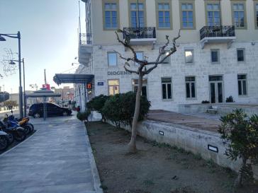 “Αποκαλύφθηκε” η πλατεία Παπάγου 