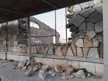 Μικρές καταρρεύσεις και στα κτίρια Λαδόπουλου 