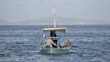 Επιστολή Ευάγγελου Βαμβακάρη στον Πρωθυπουργό για κορωνοϊό, αλιεία και Κ.Υ. Μήλου