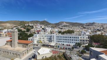 Δωρεά 500 ιατρικών μασκών στο Νοσοκομείο Σύρου