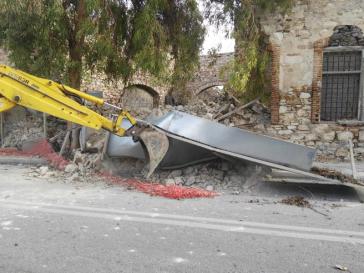  Απουσία αντανακλαστικών στη βαριά σκιά της κατάρρευσης 