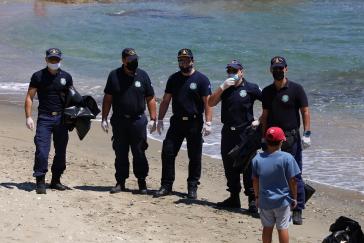 Παράκτιος και υποβρύχιος καθαρισμός στη Χώρα Άνδρου  