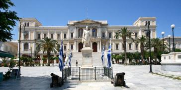 Η πανδημία ανέτρεψε ταμεία και “μηδένισε” δαπάνες 