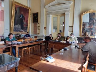 Οικονομική αντοχή με το “βλέμμα” στην αγορά ακινήτων 