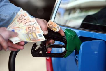  Απλησίαστα τα καύσιμα και το πετρέλαιο στις Κυκλάδες 