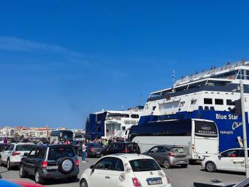  Κορύφωση της επιστροφής των επισκεπτών του Πάσχα 