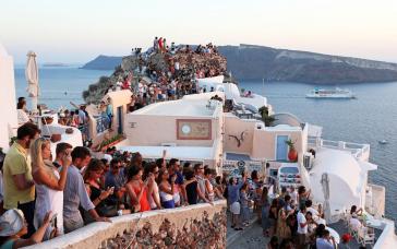 “Ανοίγει” συζήτηση για το στεγαστικό πρόβλημα των νησιών 