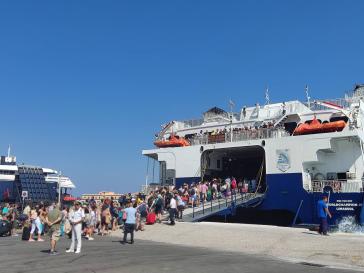  Ξεκίνησε το πρώτο μεγάλο κύμα επιστροφής 