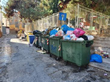 Αντίστροφη μέτρηση για νέους υπόγειους κάδους 