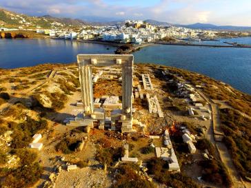 Η Νάξος στο επίκεντρο διεθνών και βρετανικών ΜΜΕ