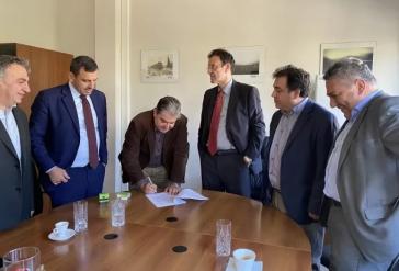 Υπεγράφη η παραχώρηση του σιδηροδρομικού σταθμού Ανεμοχωρίου στον δήμο Πύργου 