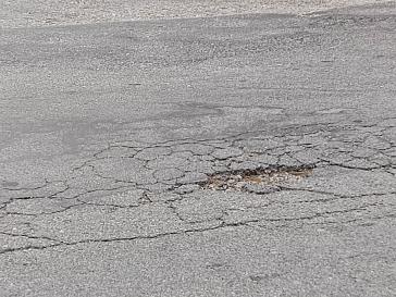 Το “σπασμένο” οδόστρωμα της Ηρώων Πολυτεχνείου 