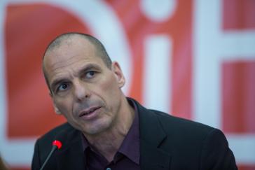 Πρώτη αντίδραση Βαρουφάκη για τον ξυλοδαρμό του: Μπράβοι της νύχτας 