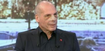 Επίθεση στον Γ. Βαρουφάκη: Ελεύθερος με περιοριστικούς όρους ο 17χρονος για τον ξυλοδαρμό