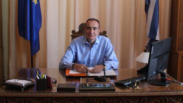 "Το Αναστάσιμο Φως ας φωτίσει τις ψυχές όλων"