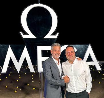 Με τον Τζορτζ Κλούνεϊ ο δήμαρχος Μυκόνου σε εκδήλωση της OMEGA