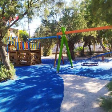 Καθαρίστηκε η παιδική χαρά του Αθλητικού Κέντρου 