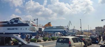  Οι αφίξεις για τον Δεκαπενταύγουστο στη Σύρο 