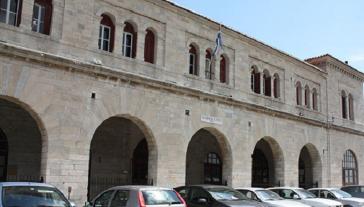 Η υποστελέχωση “τσακίζει” δημοπρατήσεις έργων 