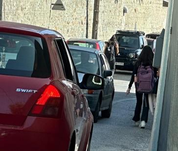 Κωφεύουν οι αρμόδιοι ενώ ελλοχεύει κίνδυνος για μαθητές  