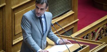 Δεν παραδίδει στην Κωνσταντοπούλου την βουλευτική του έδρα ο M. Χουρδάκης