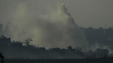 Νέο χτύπημα στη Γάζα: 27 νεκροί από βομβαρδισμό σε καταυλισμό