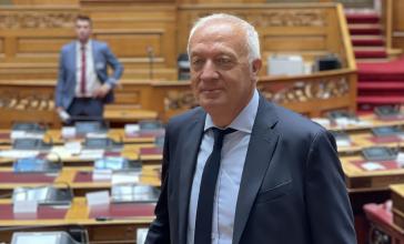 Μ. Καφούρος: Να διατηρηθούν οι δικαστικές δομές στις Κυκλάδες