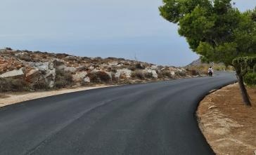 Σύρος: Ολοκληρώθηκε η πρώτη φάση ασφαλτόστρωσης στο δρόμο Ερμούπολης - Κινίου