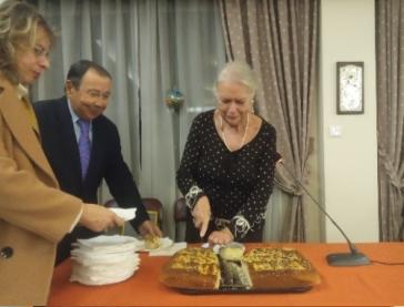 Εταιρεία Κυκλαδικών Μελετών: Τα μέλη της υποδέχθηκαν τη νέα χρονιά και έκοψαν την πίτα τους 