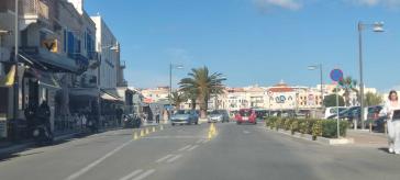 “Ξεριζώνονται” τα κολωνάκια για την καρναβαλική παρέλαση 