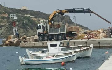 Απέκτησε νέο φάρο το αλιευτικό καταφύγιο στο Κίνι 