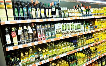 Ελαιόλαδο: Νέες αυξήσεις – φωτιά στα σούπερ μάρκετ