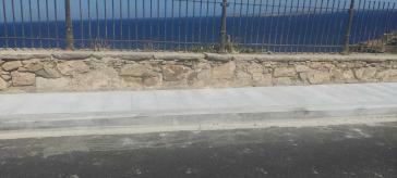 Αποκαταστάσεις στα πεζοδρόμια του Βούρλη 